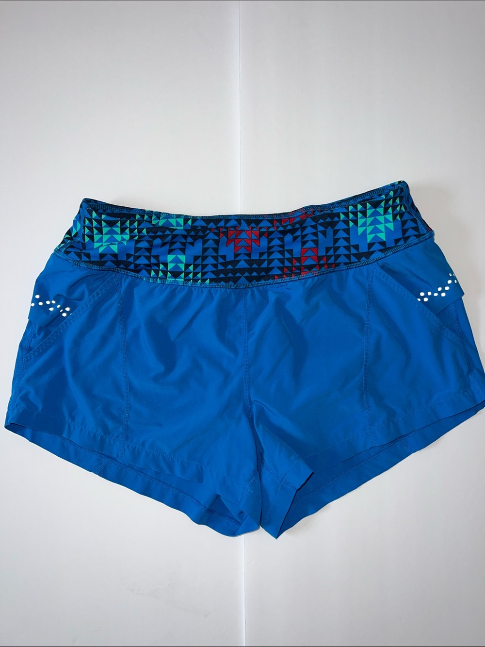 Zella Bright Blue Athletic Shorts with Geometric Waistband